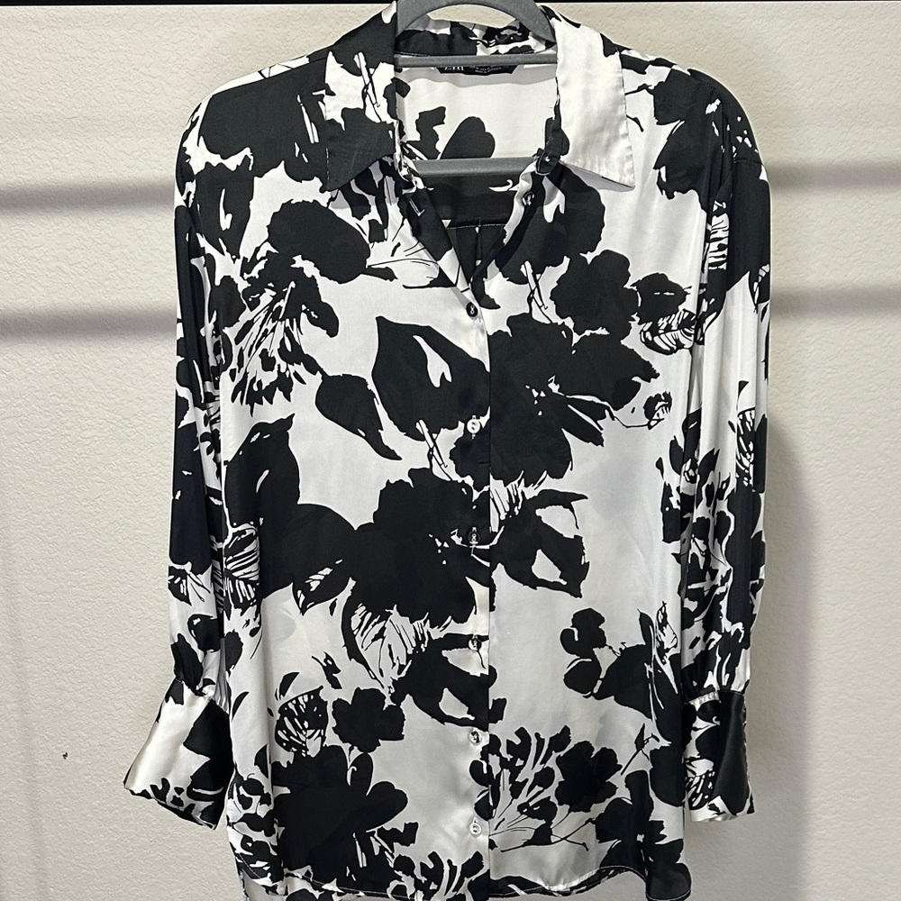 Zara Monochrome Floral Button Down Shirt